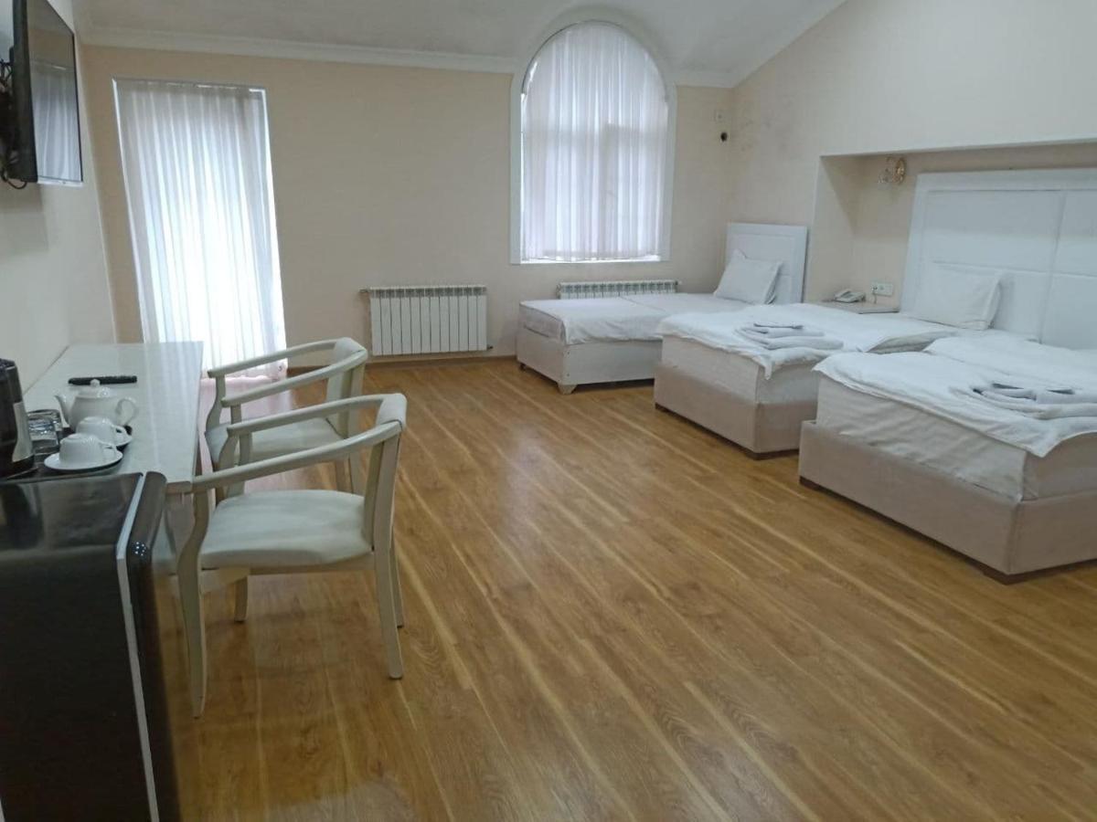 Queens 2 Hotel 塔什干 外观 照片