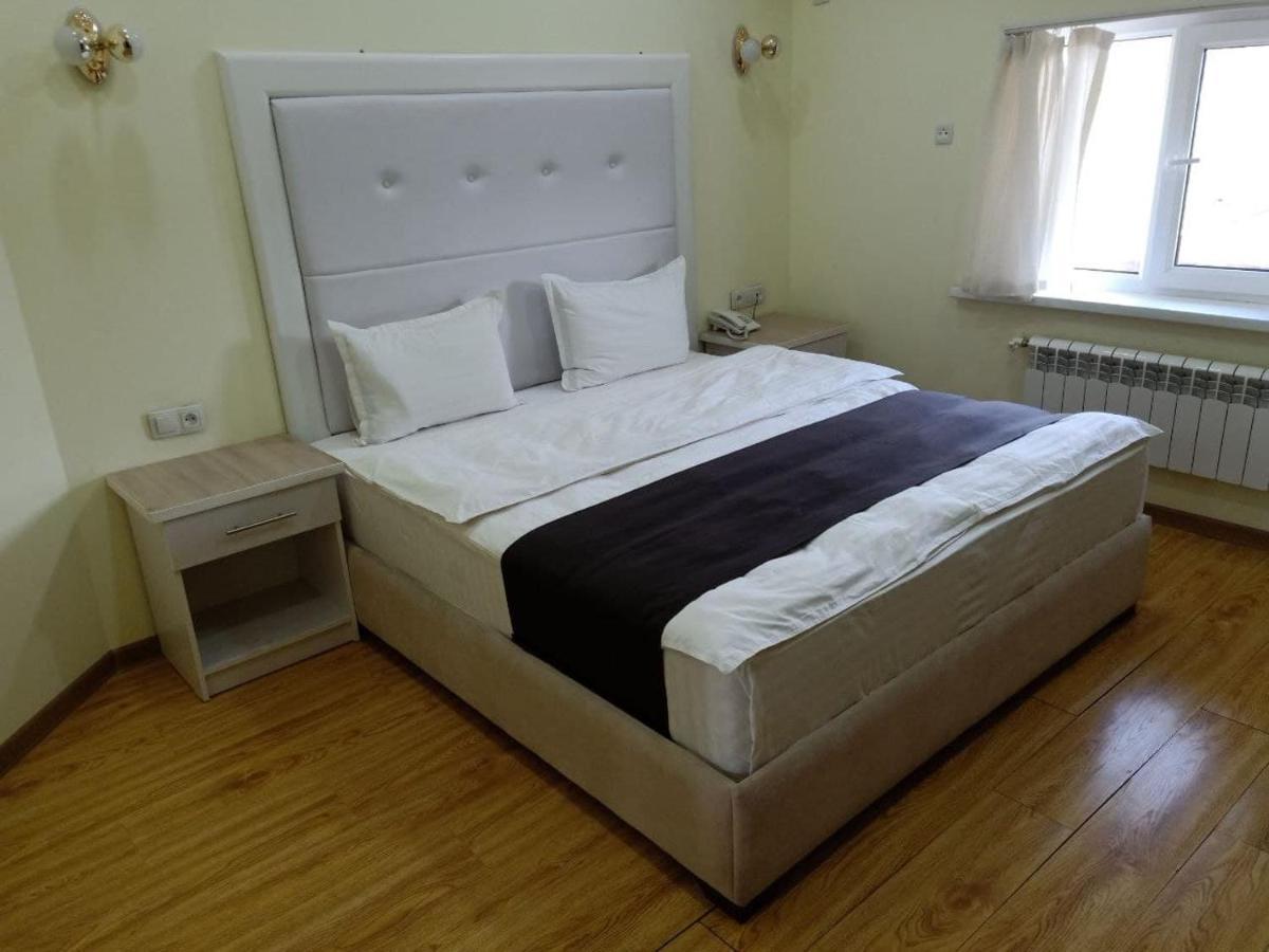 Queens 2 Hotel 塔什干 外观 照片