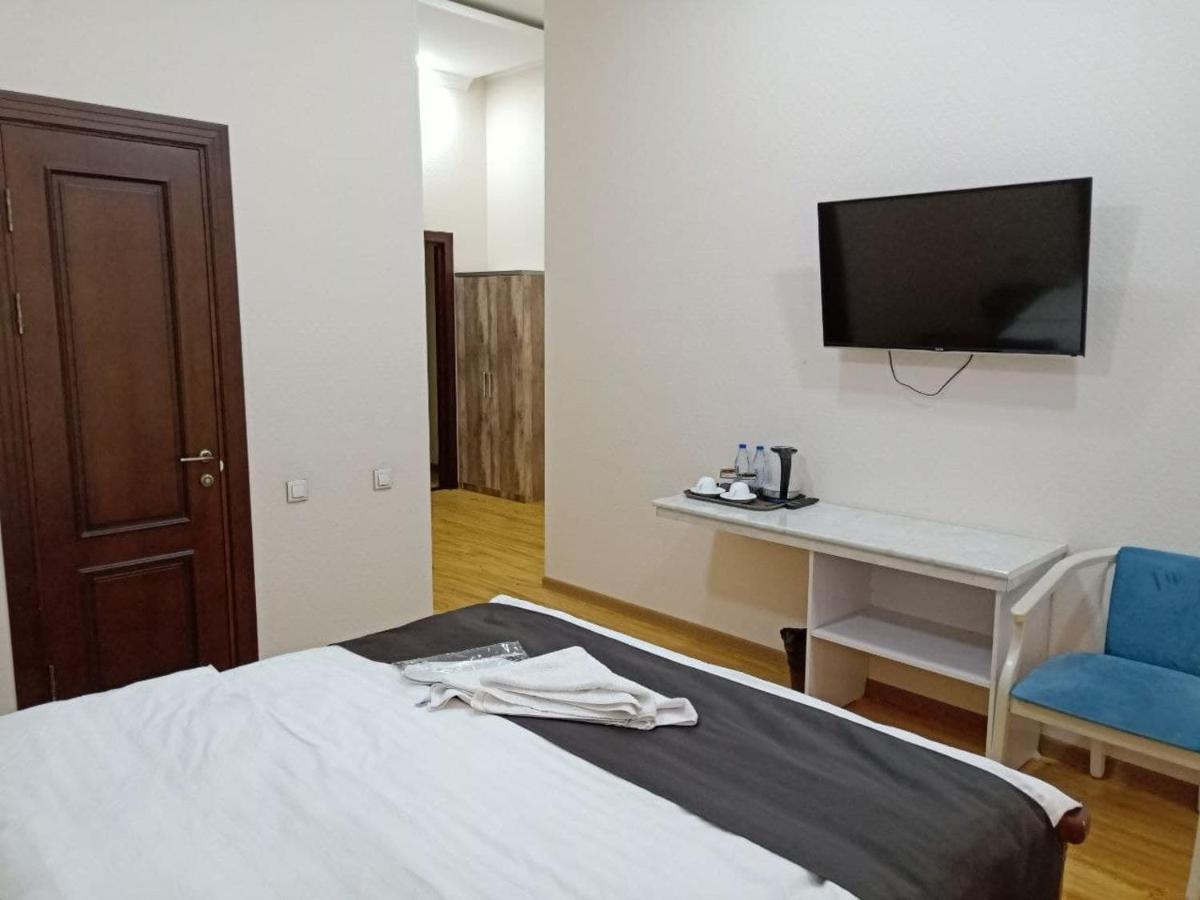 Queens 2 Hotel 塔什干 外观 照片